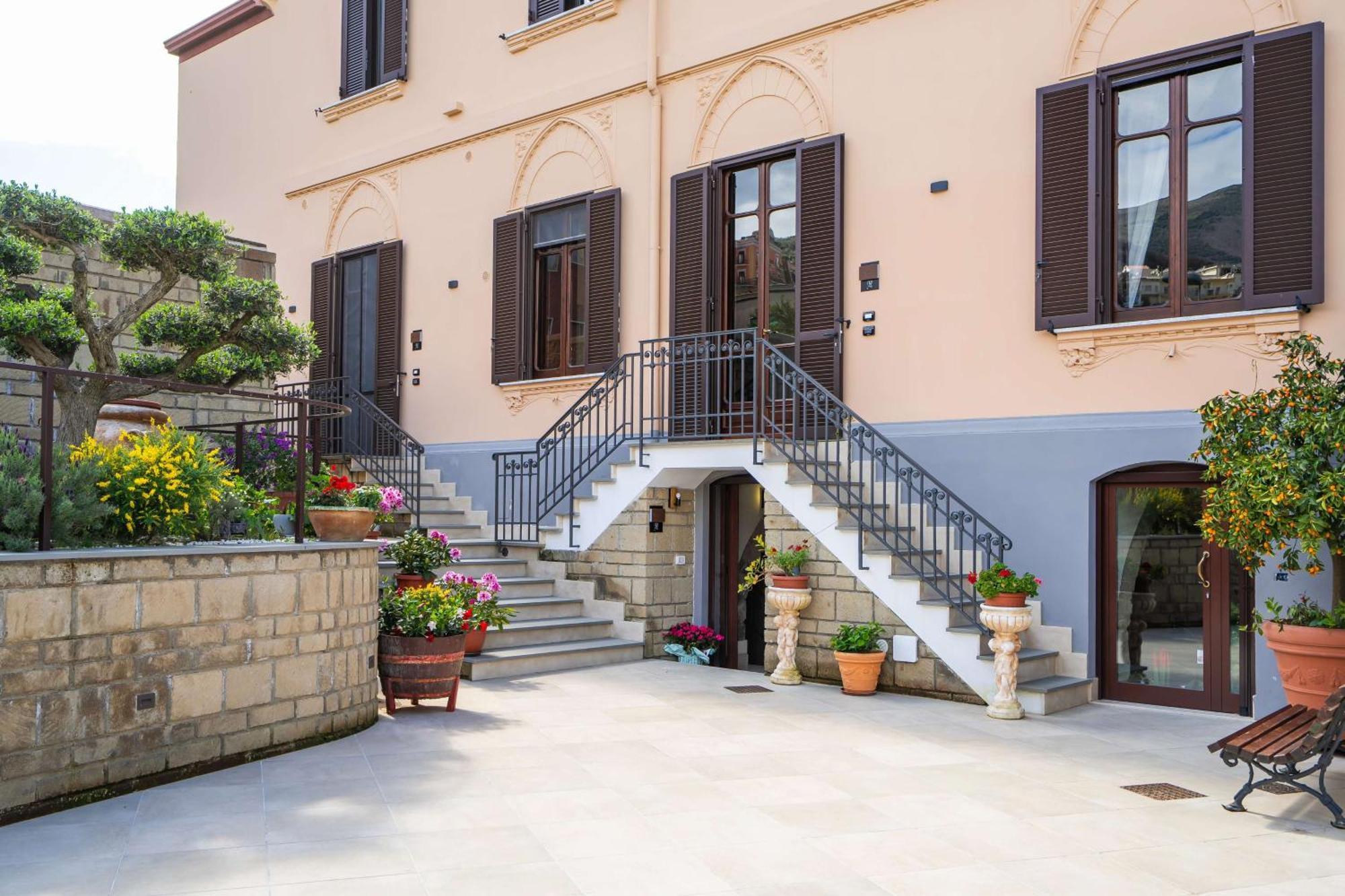 Villa Agostino Luxury B&B Вико-Экуенсе Экстерьер фото