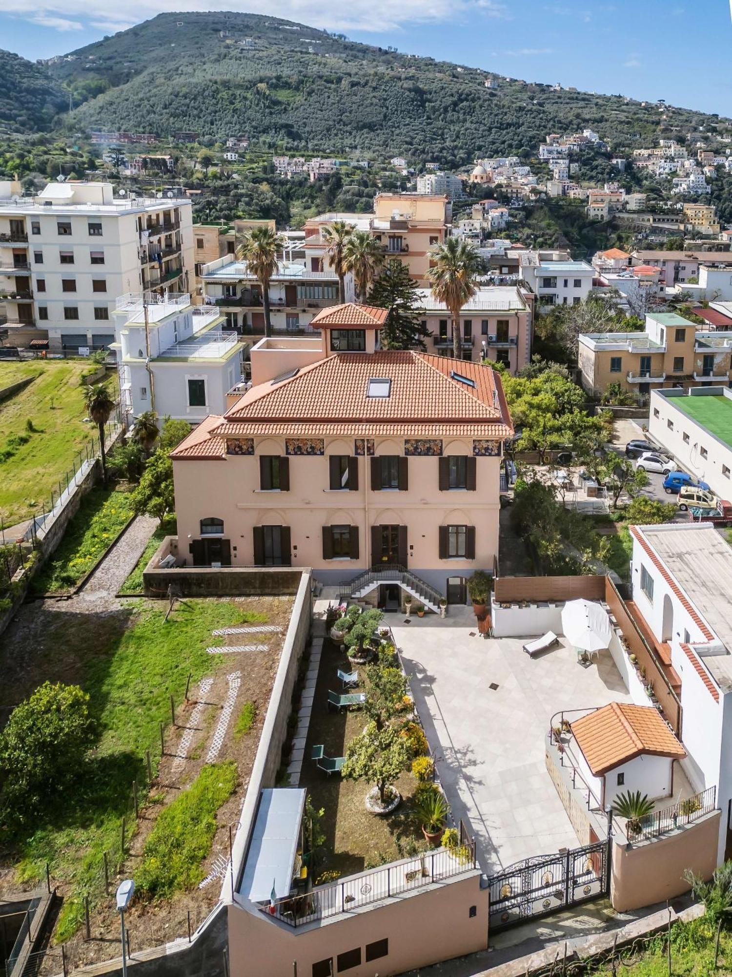 Villa Agostino Luxury B&B Вико-Экуенсе Экстерьер фото