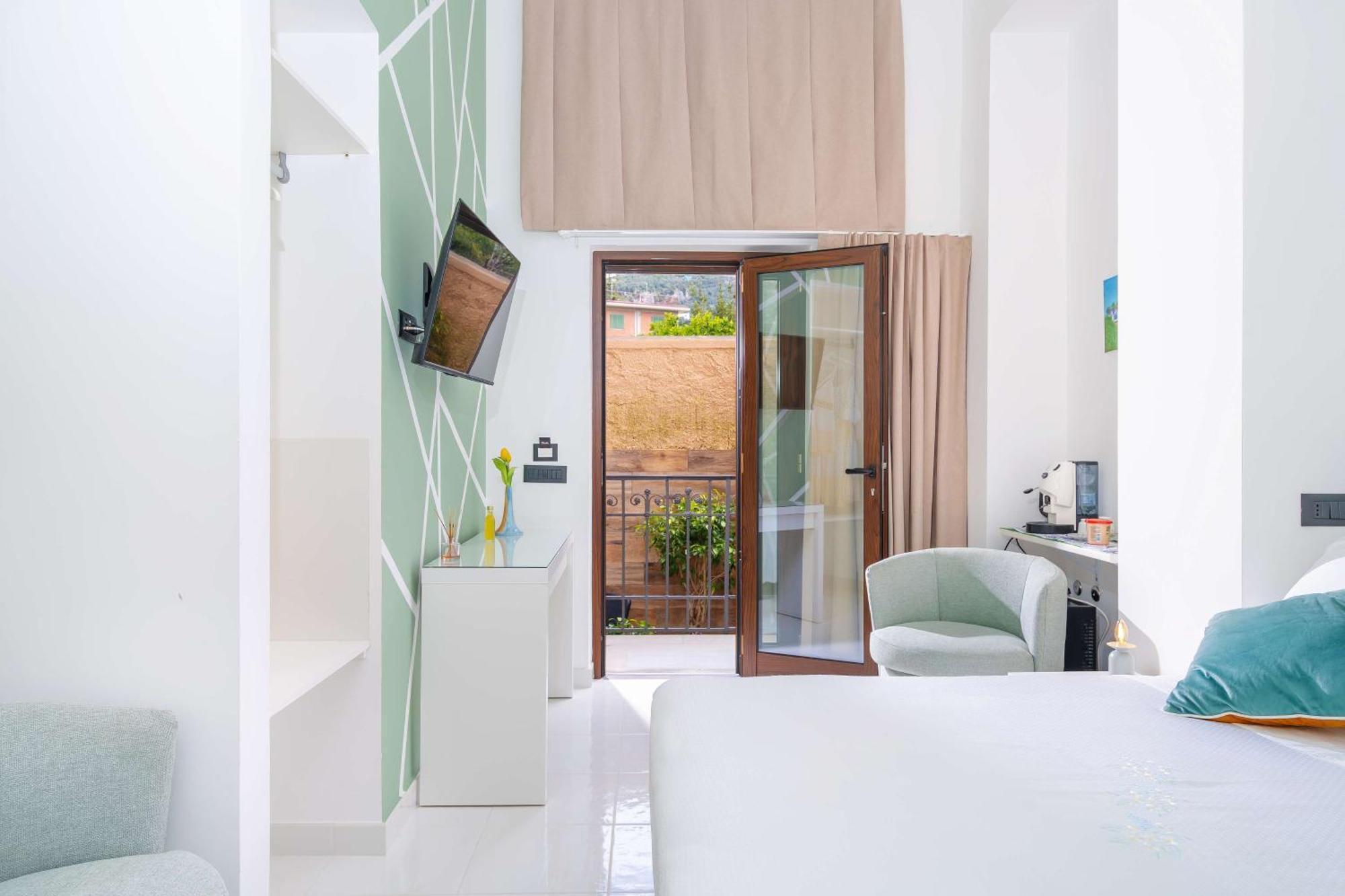 Villa Agostino Luxury B&B Вико-Экуенсе Экстерьер фото