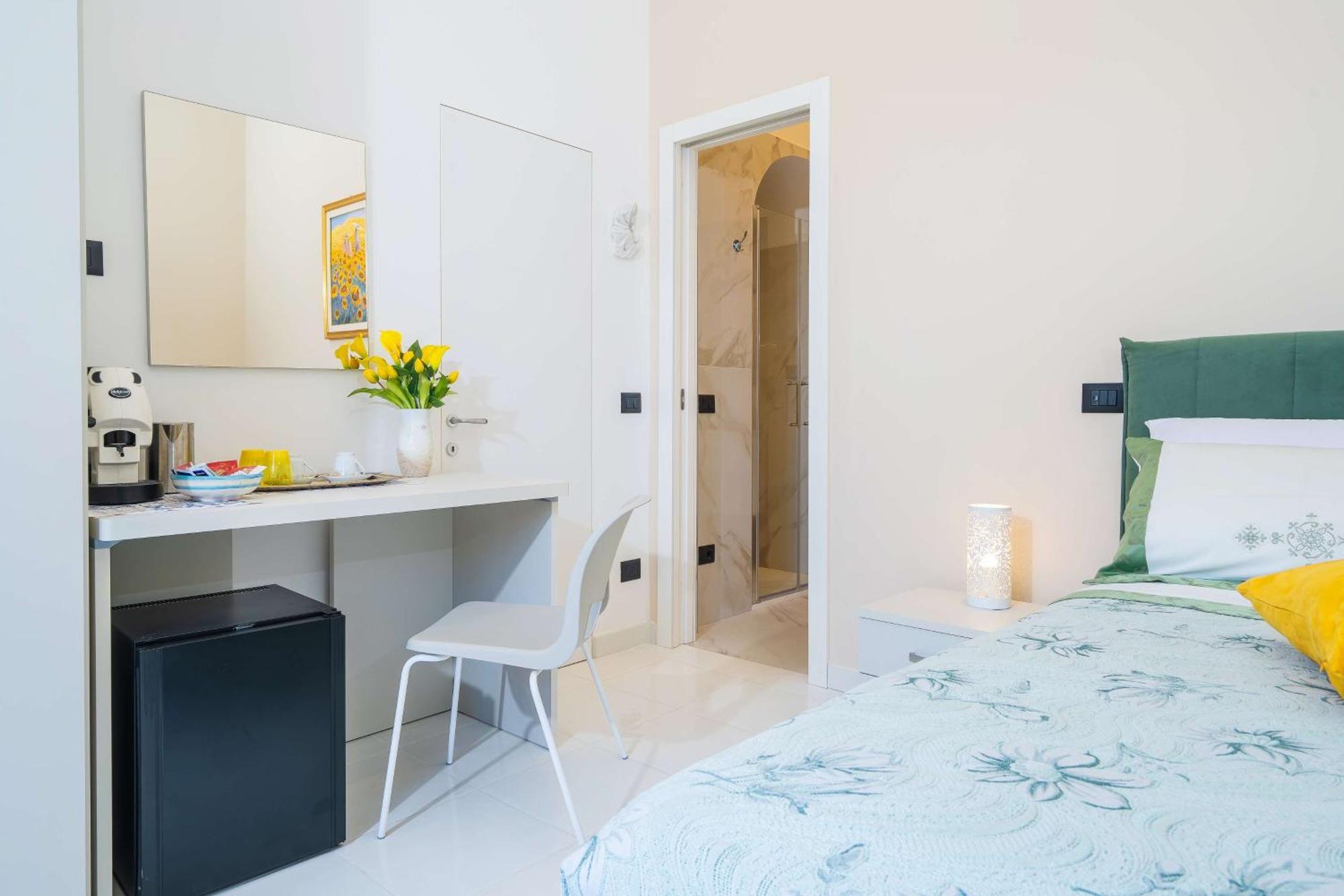 Villa Agostino Luxury B&B Вико-Экуенсе Номер фото